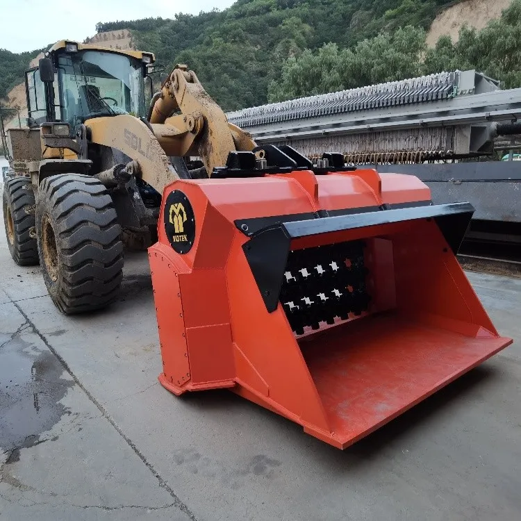 screening bucket (72)